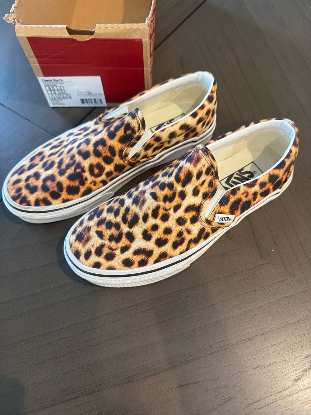 Vans Women’s Slip-On Sneakers in Leopard Print White and Black - Picture 2 of 9
